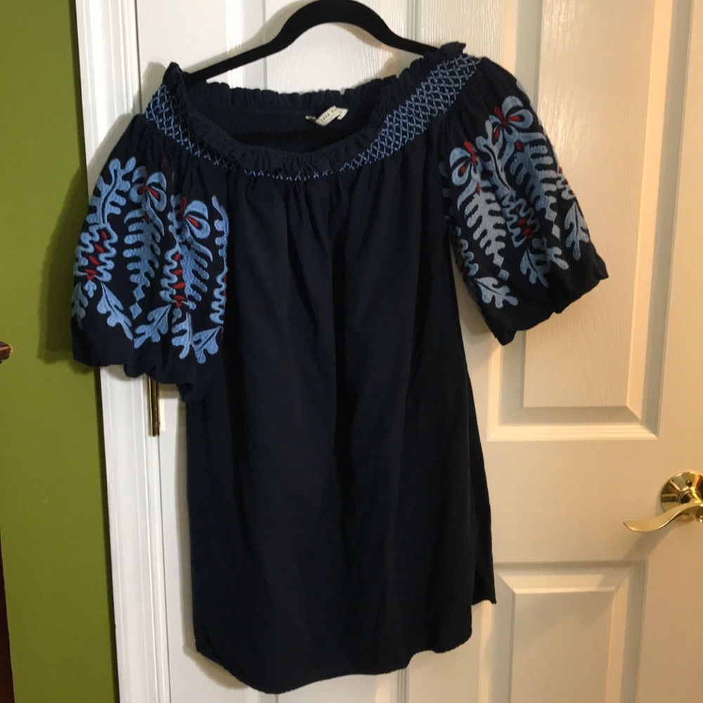 Embroider off the the shoulder dress